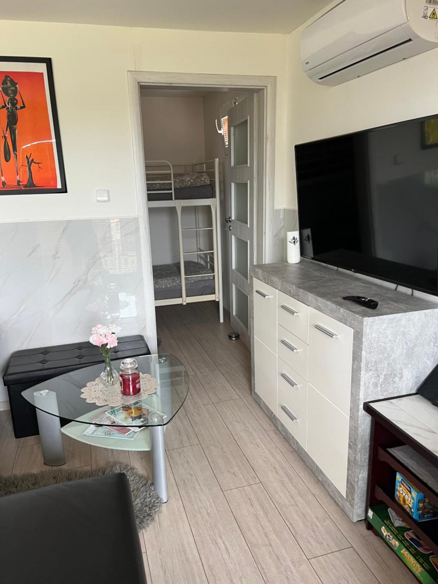 Johnys Apartment Οστράβα Εξωτερικό φωτογραφία
